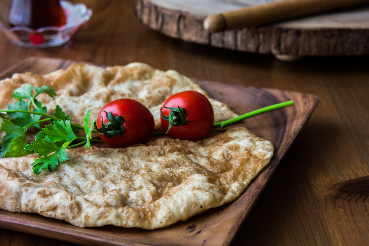 ÇİĞ BÖREK